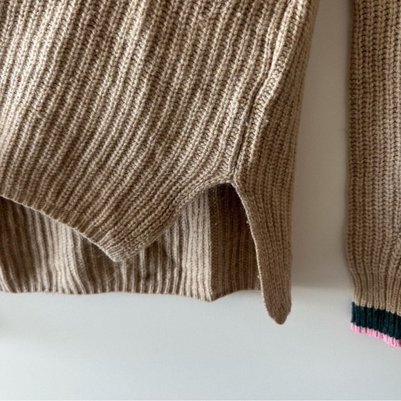 Madewell • Tipped Forrest V-Neck Sweater - Picture 8 of 10